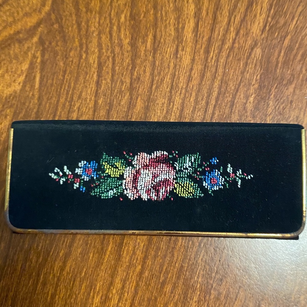 Vintage comb case with mirror